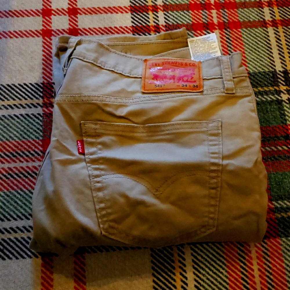 Levi jeans athletic fit 541 barely worn 34x34